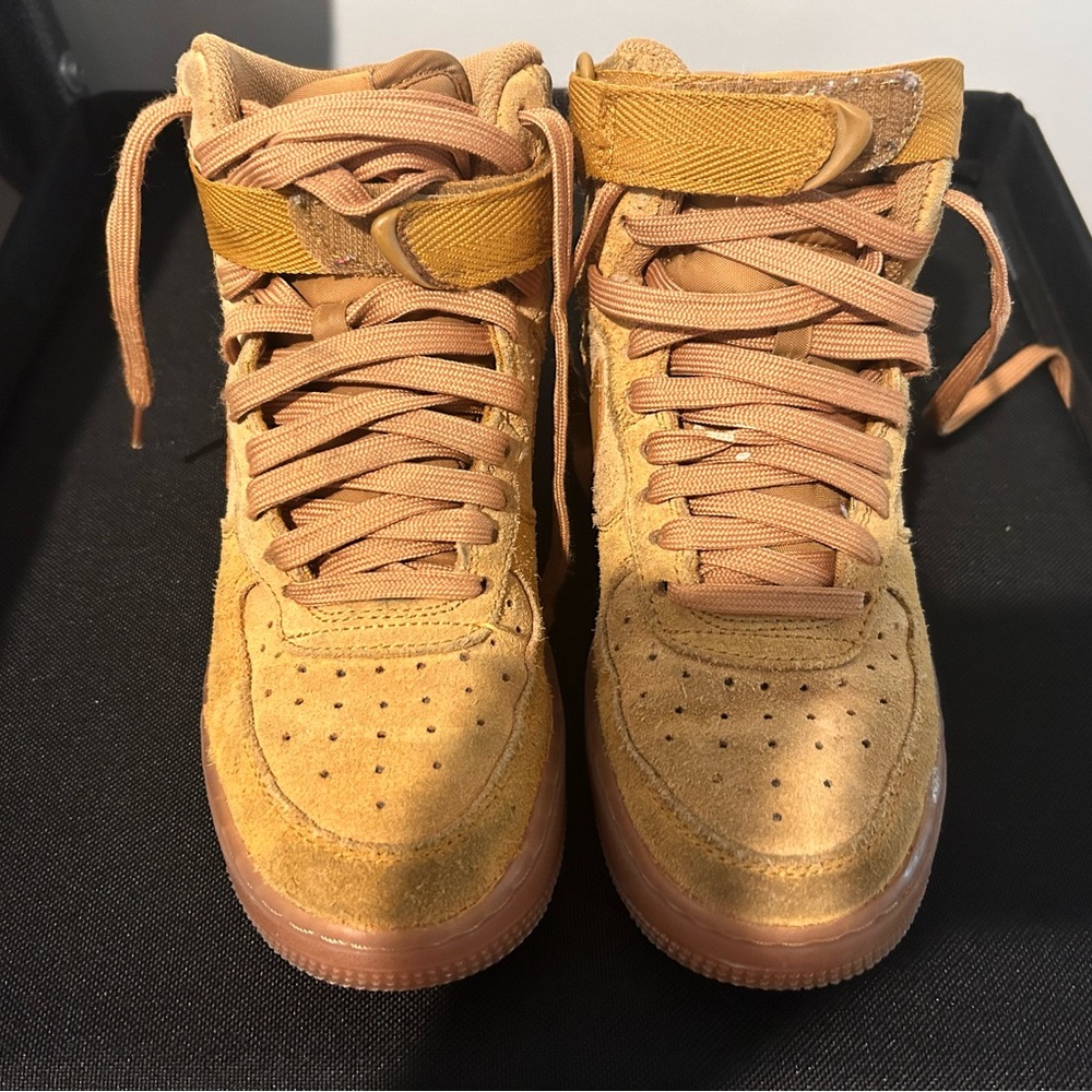 Nike Air Leather 4Y